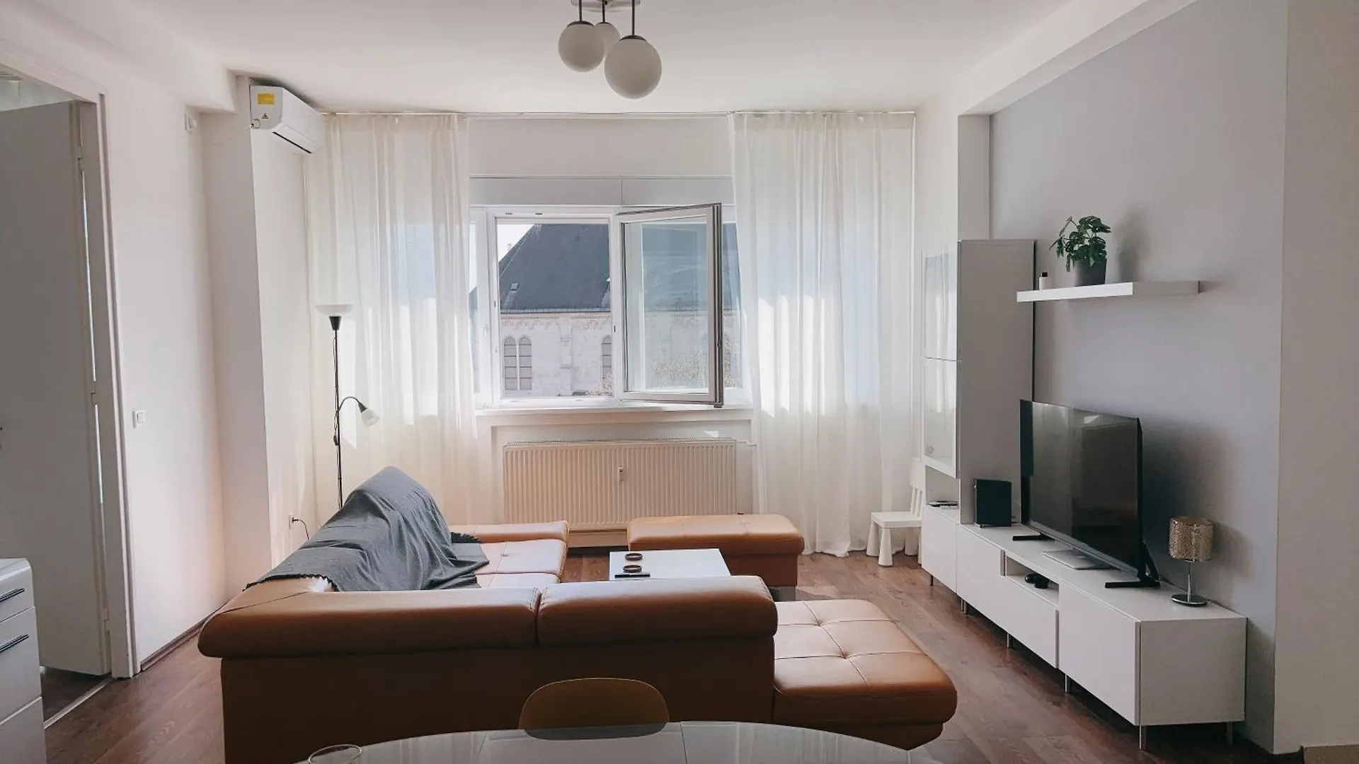 Beautiful Budapest Apartment 匈牙利